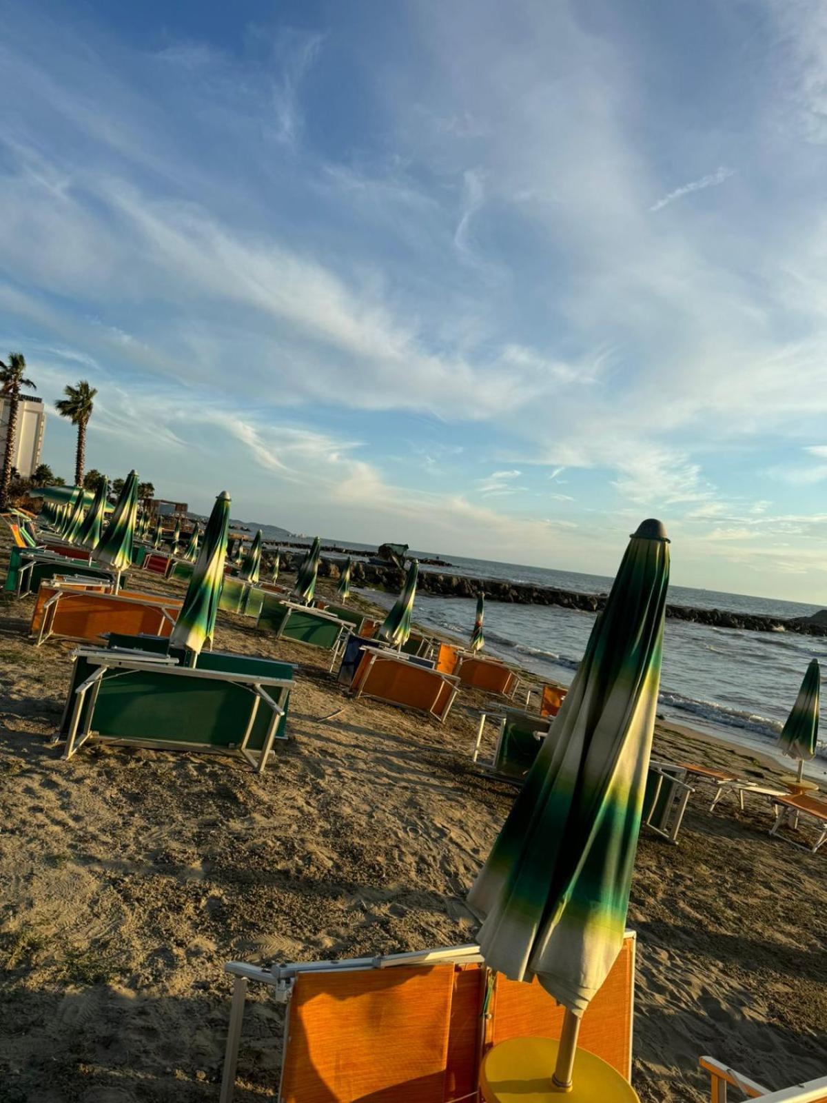 Village By The Sea Голем Екстер'єр фото